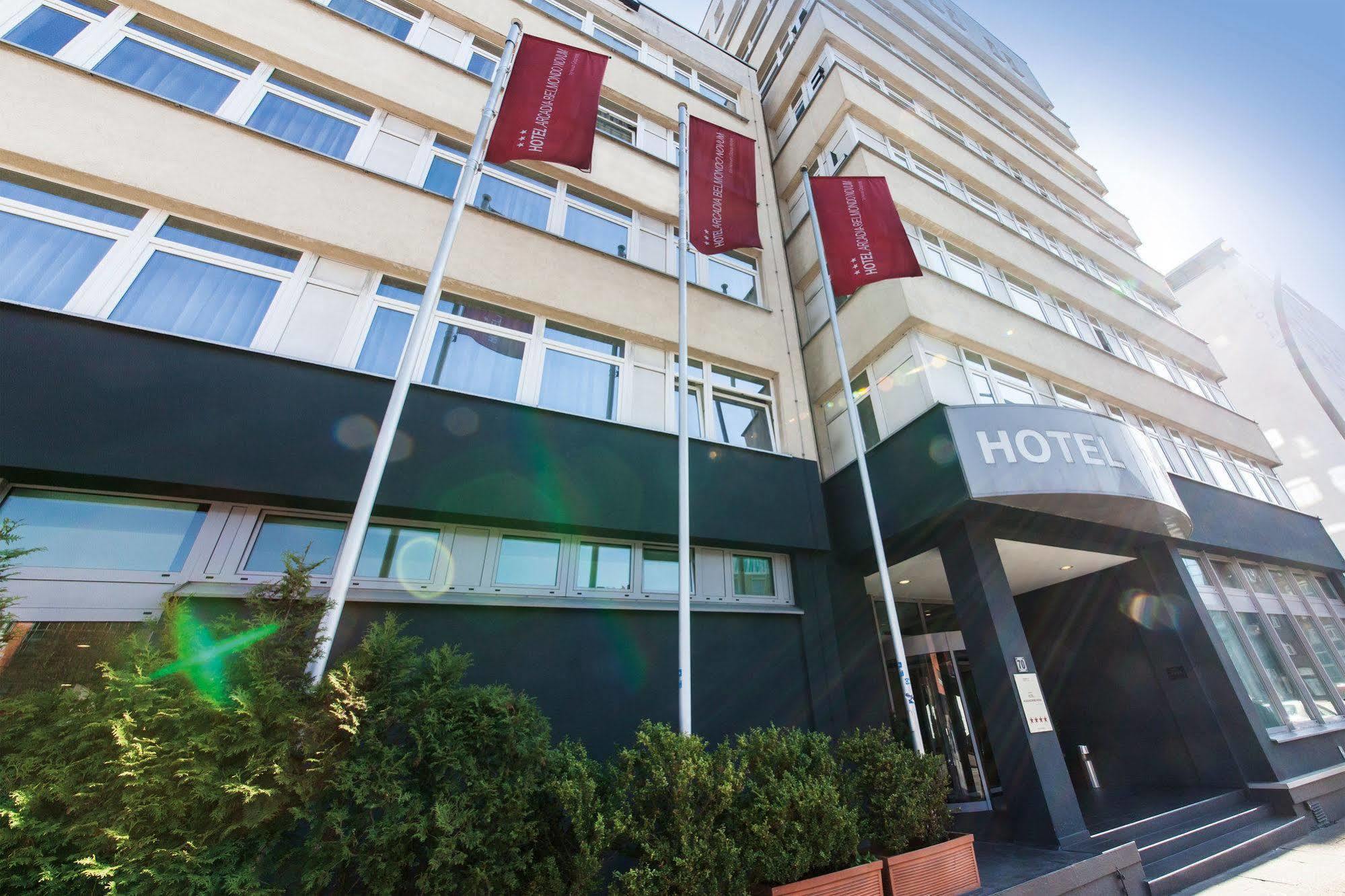 Arcadia Belmondo Hamburg Exterior photo