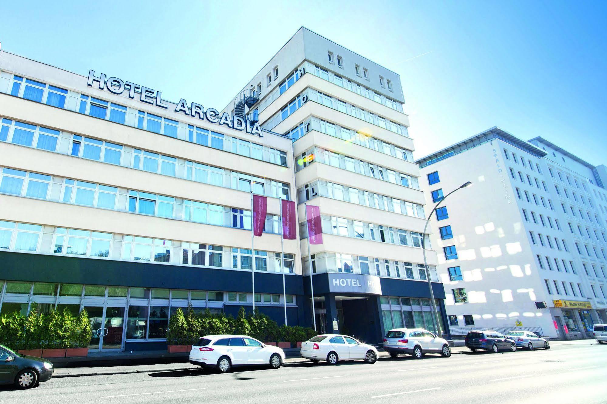 Arcadia Belmondo Hamburg Exterior photo